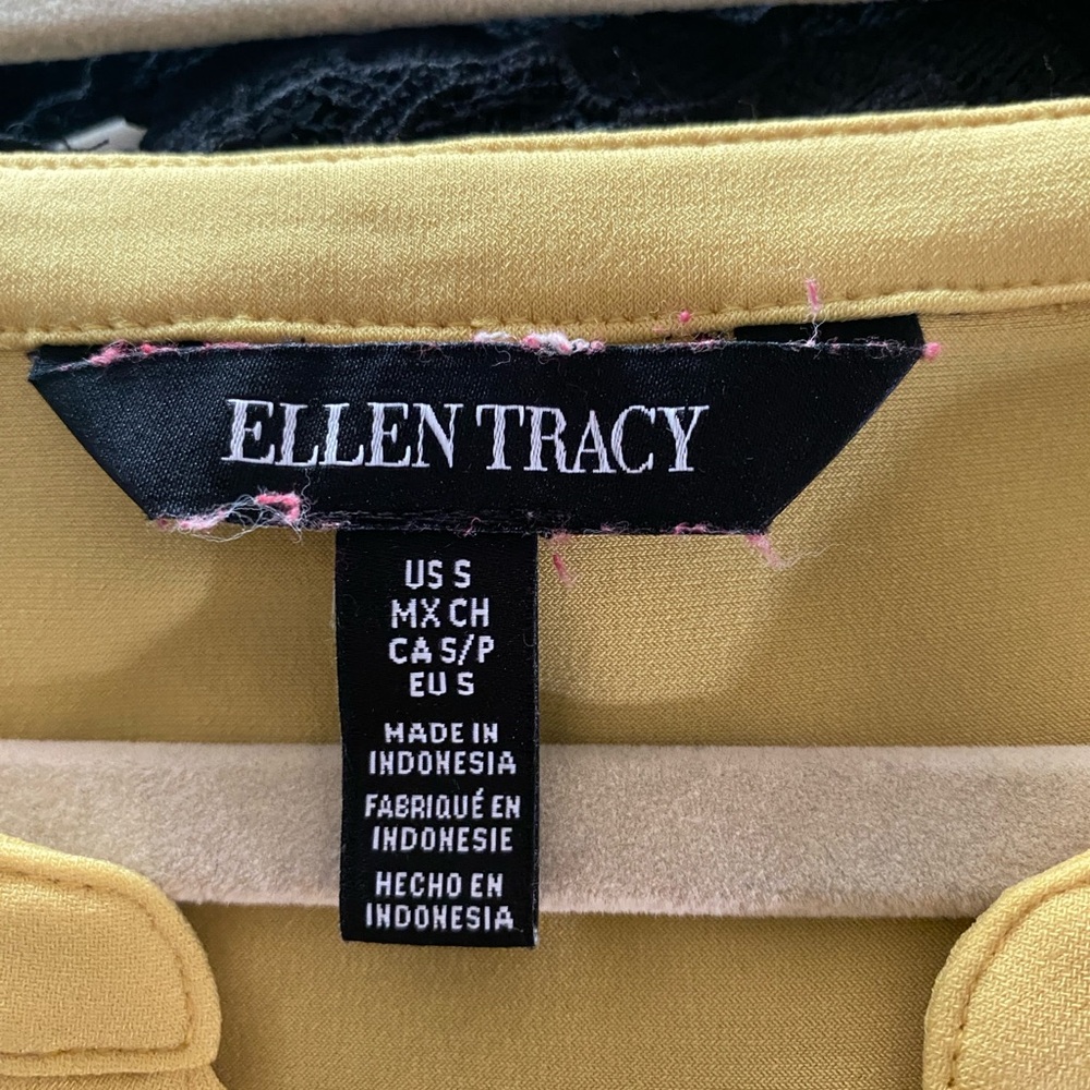 Ellen Tracy Yellow Relaxed Mandarin Collar Top - Picture 2 of 3